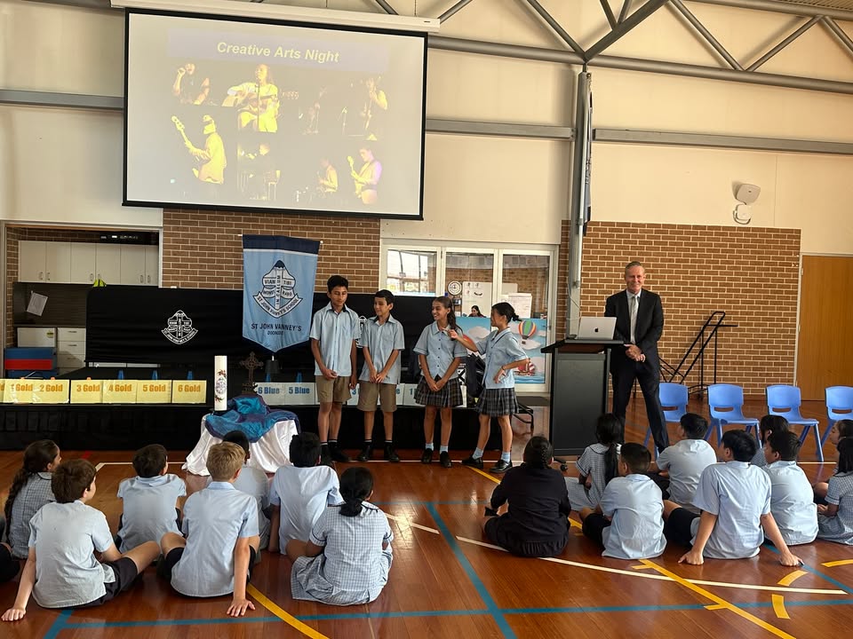 122118862082797568_122165544062797568-1